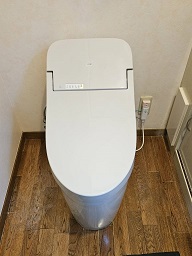 施工事例：TOTOトイレ便器等交換 ウォシュレット一体型便器 GG3 CES9435R 施工事例  立川市編｜有限会社浅見商店－省エネ給湯器・オール電化工事・太陽光発電・リフォーム全般